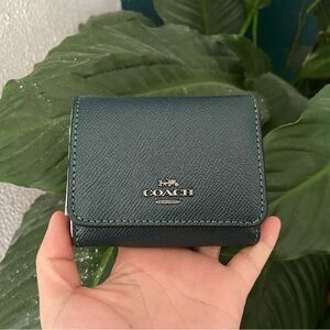 NWT COACH Trifold Green Leather Wallet